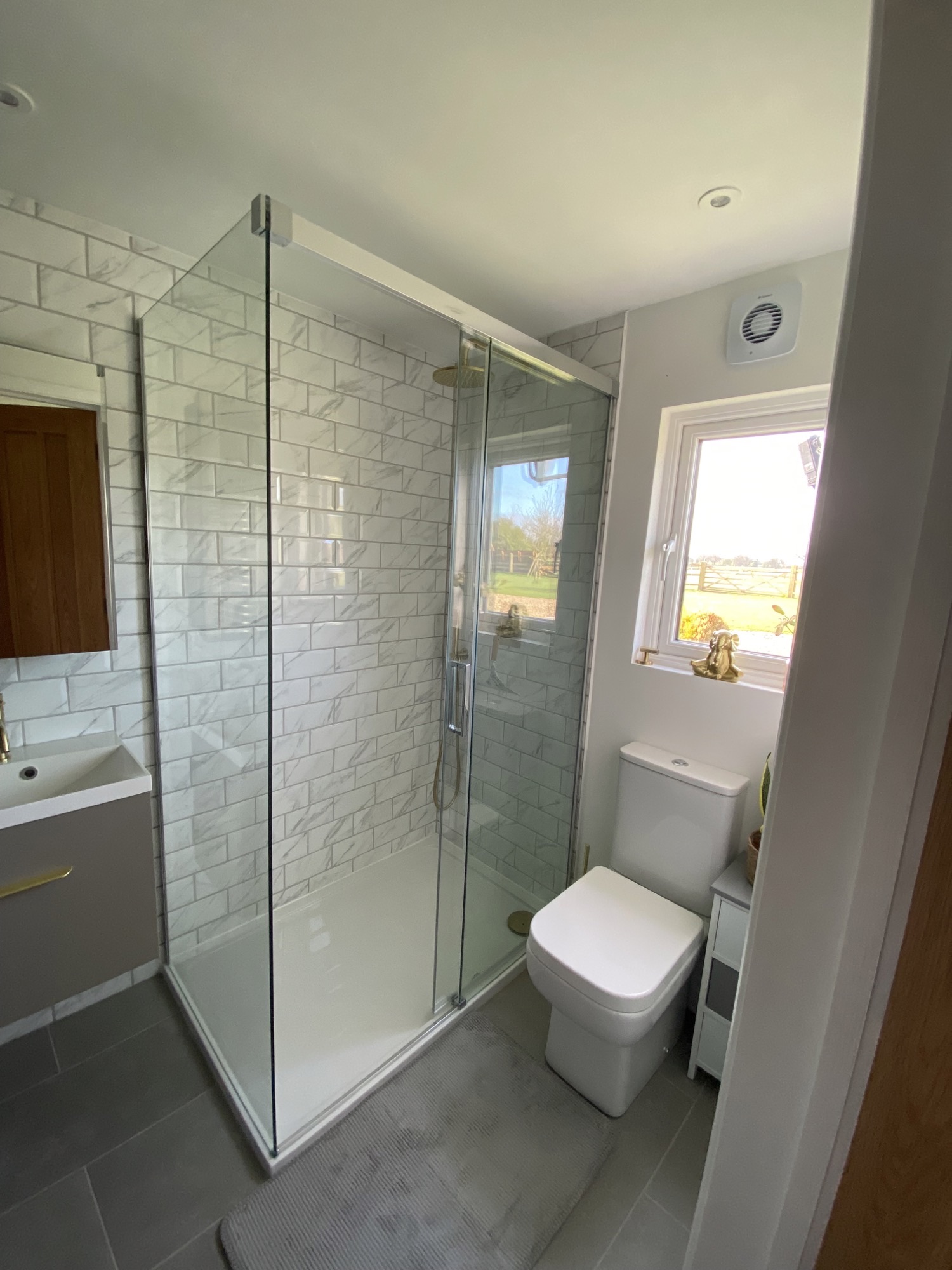 En Suite Image 7